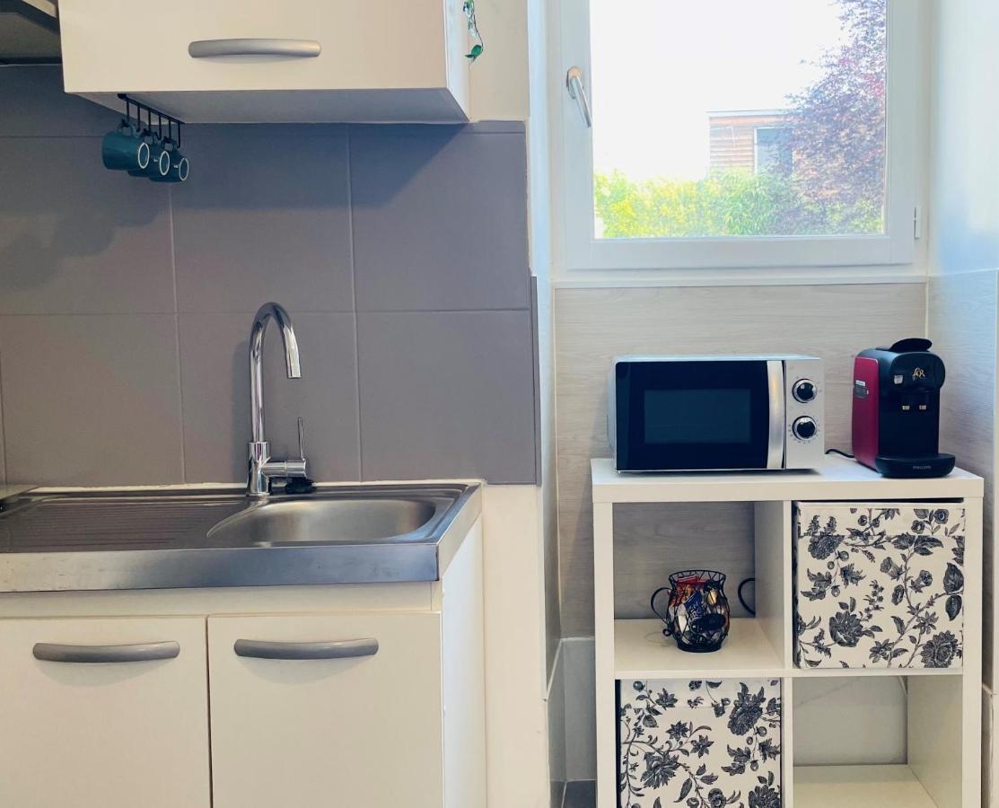 Studio Tropical Apartment Massy  Luaran gambar